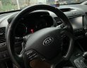 Kia K3 2015 - Bán Kia K3 năm 2015, màu vàng cát, giá tốt