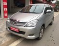 Toyota Innova 2010 - Bán xe Toyota Innova 2.0G sản xuất 2010, màu bạc số sàn