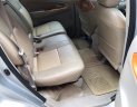 Toyota Innova 2010 - Bán xe Toyota Innova 2.0G sản xuất 2010, màu bạc số sàn