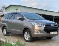 Toyota Innova 2017 - Cần bán lại xe Toyota Innova 2.0E sản xuất năm 2017, màu xám