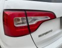 Kia Sorento 2016 - Cần bán xe Kia Sorento 2.4 AT sản xuất 2016, màu trắng, 595 triệu