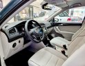 Volkswagen Tiguan 2017 - Volkswagen Tiguan Luxury  2022 - Màu xanh Petro nội thất be, sang trọng, tinh tế - Tặng phí trước bạ 50% 