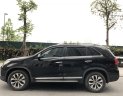 Kia Sorento 2016 - Cần bán Kia Sorento DATH sản xuất năm 2016, màu đen, giá 735tr