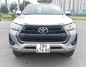 Toyota Hilux 2021 - Bán ô tô Toyota Hilux 2.4 năm 2021, màu bạc, xe nhập còn mới, giá chỉ 760 triệu