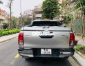 Toyota Hilux 2020 - Bán Toyota Hilux E AT sản xuất năm 2020, màu bạc, nhập khẩu