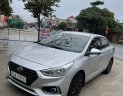 Hyundai Accent 2018 - Cần bán xe Hyundai Accent, số sàn, sản xuất 2018, màu bạc, giá 345tr