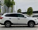 Mitsubishi Outlander 2017 - Màu trắng, nhập khẩu nguyên chiếc