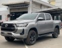 Toyota Hilux 2021 - Bán ô tô Toyota Hilux 2.4E AT năm 2021, màu bạc, nhập khẩu nguyên chiếc