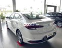 Hyundai Elantra 2022 - Màu trắng, 754tr