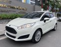 Ford Fiesta 2017 - Màu trắng, giá cực tốt