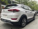 Hyundai Tucson 2019 - Màu trắng giá cạnh tranh