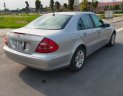 Mercedes-Benz E240 2004 - Màu bạc giá cạnh tranh