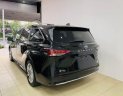 Toyota Sienna 2022 - Xe màu đen