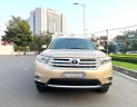 Toyota Highlander 2011 - Nhập Mỹ, loại form mới màu vàng cát, full đồ chơi cao cấp cửa sổ trời