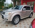 Ford Everest 2013 - Cần bán xe máy dầu, số tự động