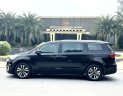 Kia Sedona 2018 - Xe đẹp giá tốt, trang bị full options, hỗ trợ trả góp 70%, tặng thẻ bảo dường free 1 năm