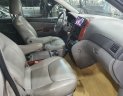 Toyota Sienna 2008 - Màu bạc xe gia đình