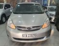 Toyota Sienna 2008 - Màu bạc xe gia đình