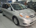 Toyota Sienna 2008 - Màu bạc xe gia đình