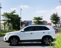 Kia Sorento 2016 - Màu trắng, giá 735tr