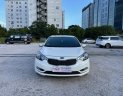 Kia K3 2015 - Màu trắng số tự động, giá cực tốt