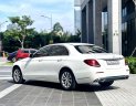 Mercedes-Benz 2016 - Màu trắng, nội thất đen