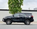 Toyota Fortuner 2019 - Cần bán gấp xe còn mới giá chỉ 989tr