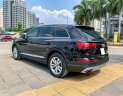 Audi Q7 2016 - Bán xe màu đen, nội thất nâu