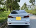 Hyundai Elantra 2017 - Cần bán gấp xe