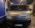 Toyota Hiace 2011 - Màu bạc, giá 389tr