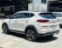 Hyundai Tucson 2019 - Màu trắng, giá chỉ 846 triệu