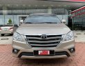 Toyota Innova 2015 - Xe màu nâu vàng