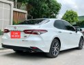 Toyota Camry 2022 - Trắng, nội thất kem