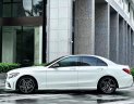 Mercedes-Benz C300 2021 - Model 2022 - Hỗ trợ trả góp, giao xe, test hãng toàn quốc