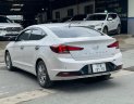 Hyundai Elantra 2021 - Xe màu trắng số tự động