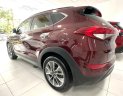 Hyundai Tucson 2018 - Máy xăng, màu đỏ, giá 755tr đầy đủ hồ sơ giấy tờ - 1 chủ từ đầu