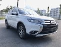 Mitsubishi Outlander 2019 - Màu trắng, tên tư nhân