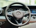 Mercedes-Benz 2018 - Màu đen, nội thất nâu, odo 4v km