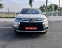 Mitsubishi Outlander 2019 - Màu trắng, tên tư nhân