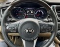 Kia Sedona 2017 - màu trắng full dầu