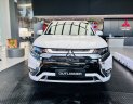 Mitsubishi Stavic 2022 - [Quà tặng lớn] Hỗ trợ 50% thuế trước bạ, tặng gói vay ưu đãi, thẻ bảo dưỡng 1 năm chỉ trong tháng 2/2023
