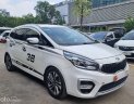 Kia Rondo 2017 - Cần bán xe ít sử dụng, giá tốt 480tr + tặng gói chăm sóc xe miễn phí 1 năm