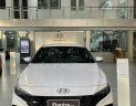 Hyundai Elantra 2022 - Model 2023, sẵn xe giao ngay, giảm tiền mặt, tặng phụ kiện, gói BH