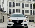 Mercedes-Benz 2018 - Ngoại thất trắng - Đầy đủ trang bị