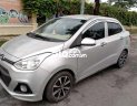 Hyundai Grand i10 2015 - Xe màu bạc giá hữu nghị