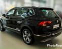 Volkswagen Tiguan 2022 - Sẵn xe tại showroom - Siêu giảm giá trong T2 - Booking khu vực miền Bắc