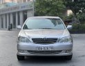 Toyota Camry 2003 - Màu ghi hồng