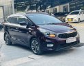 Kia Rondo 2018 - Màu đỏ, xe nhập