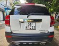 Chevrolet Captiva 2016 - Cần bán xe đăng ký 2017, màu trắng, gia đình sử dụng mới 98%