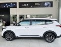 Kia Carens 2022 - Trắng xe có sẵn giao ngay